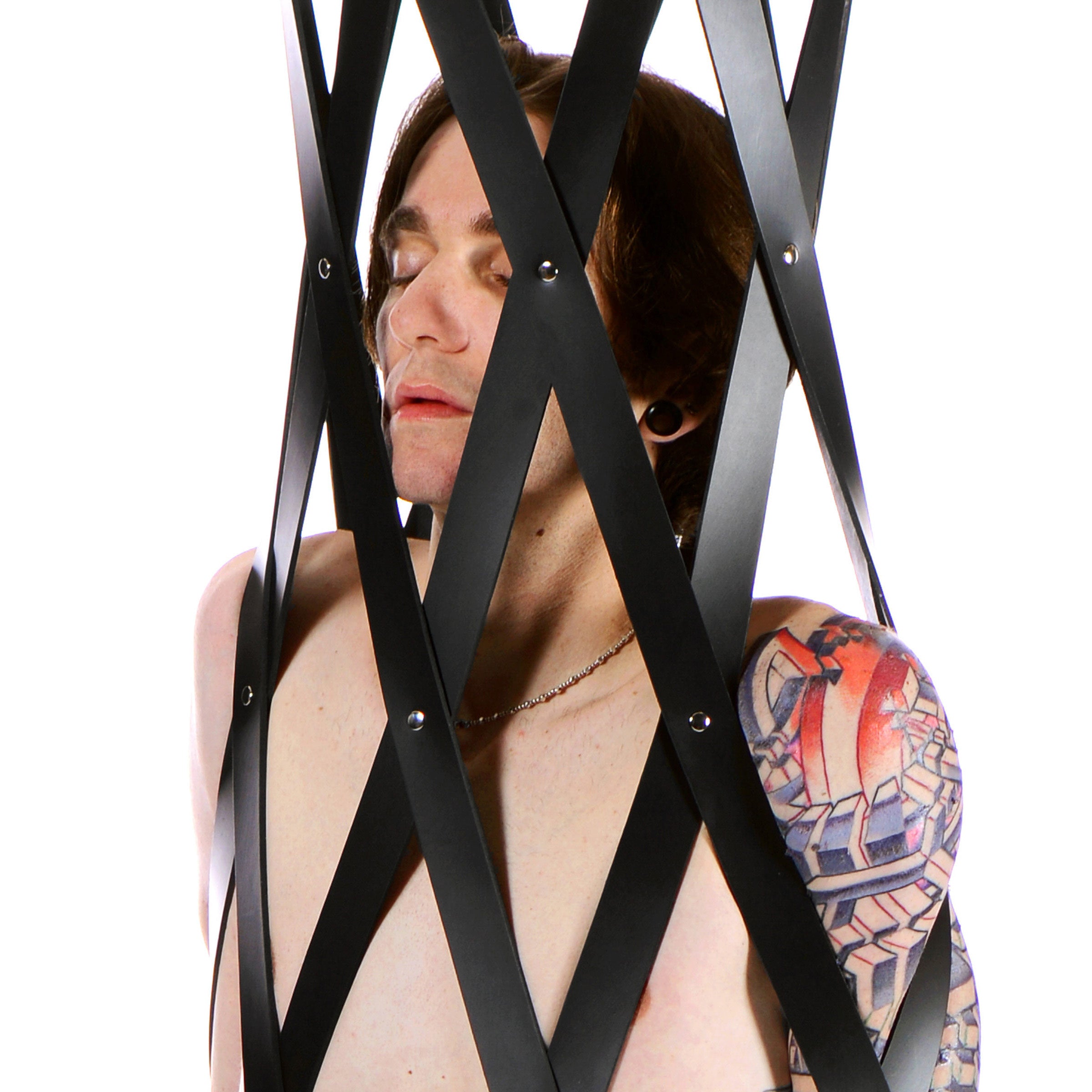 Hanging Rubber Strap Cage